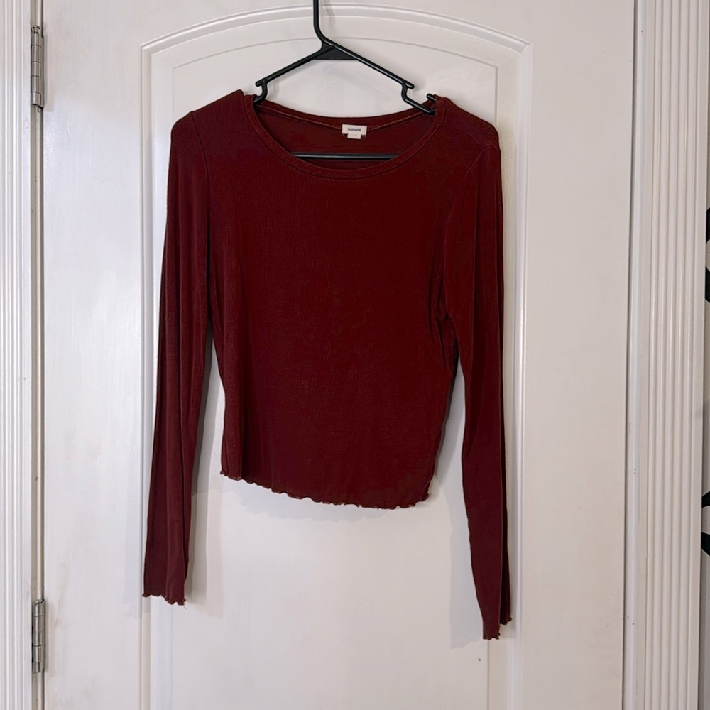 Maroon sweater